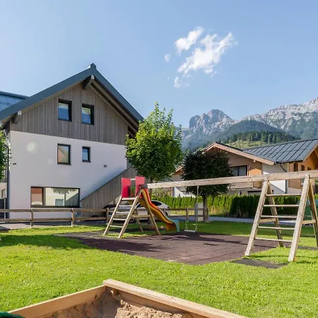 Deluxe 3 * Leogang